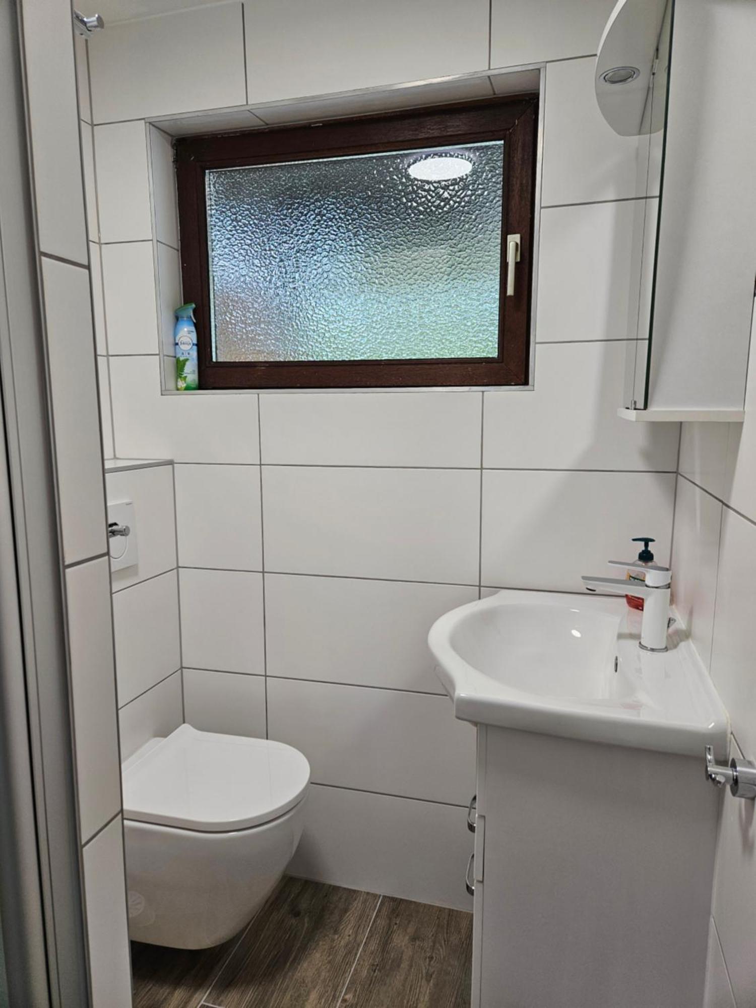 Cozy Reifnitz-Mit Seezugang Buitenkant foto